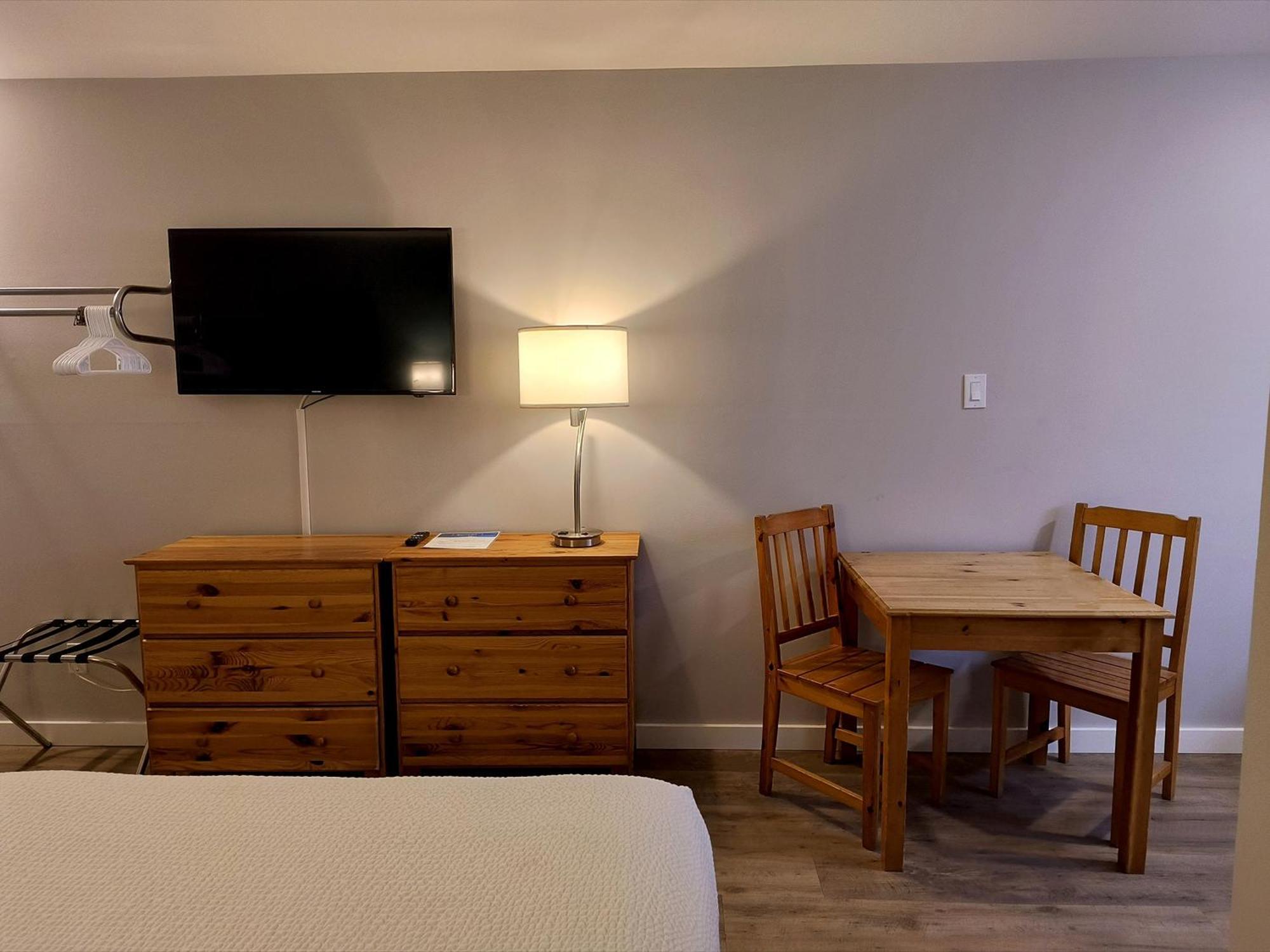 Fireweed Motel Smithers Dış mekan fotoğraf