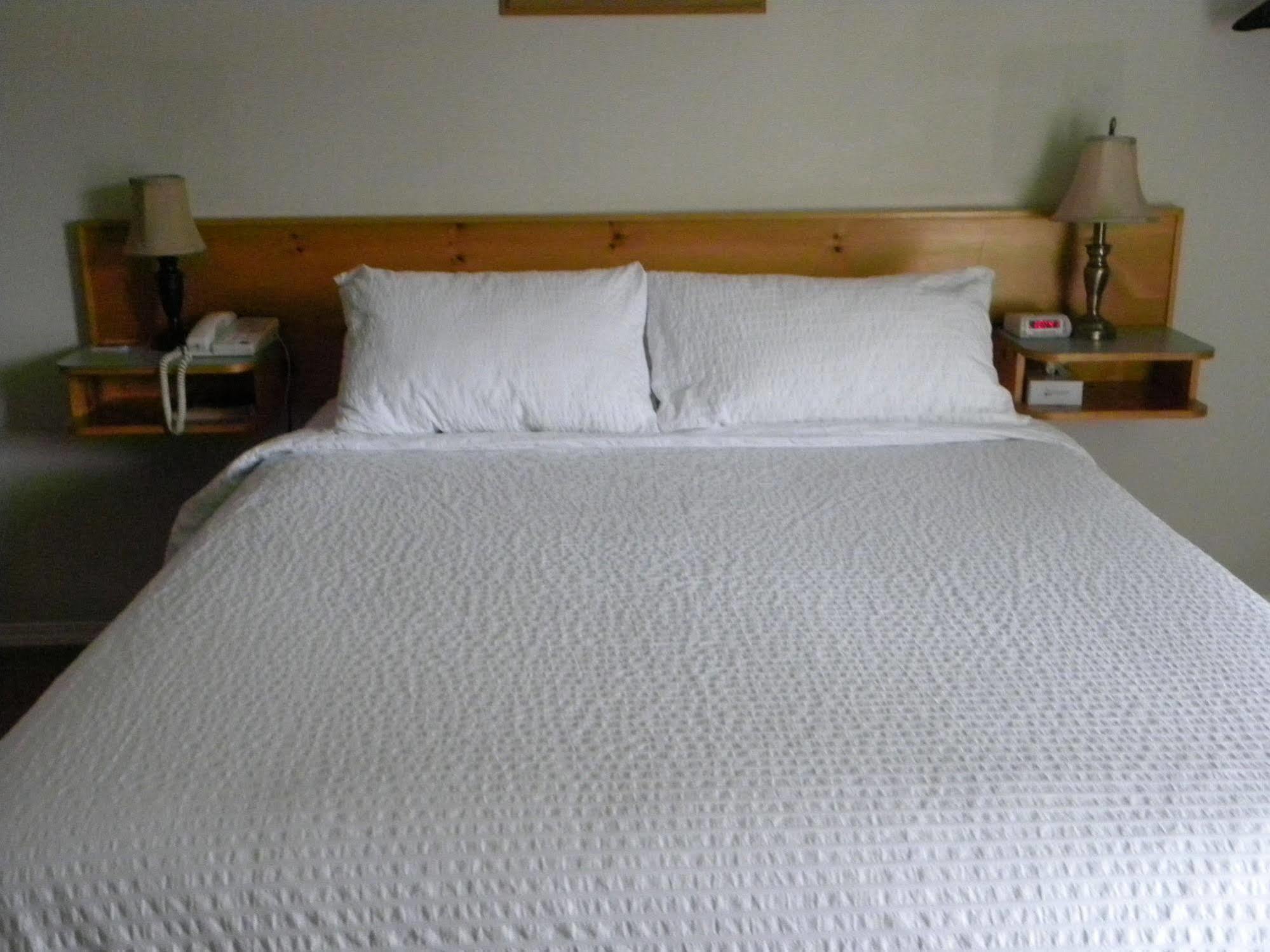 Fireweed Motel Smithers Dış mekan fotoğraf