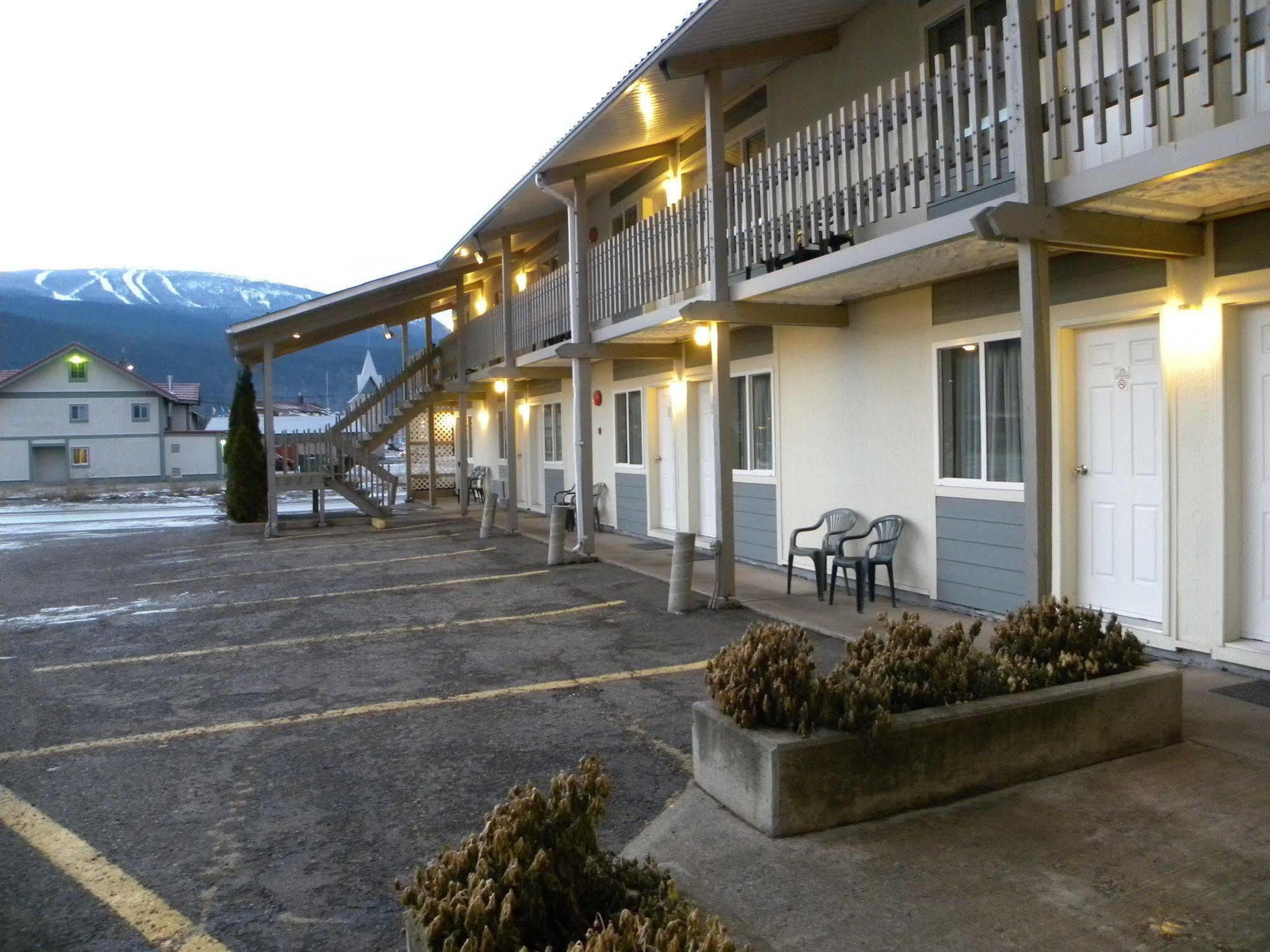 Fireweed Motel Smithers Dış mekan fotoğraf